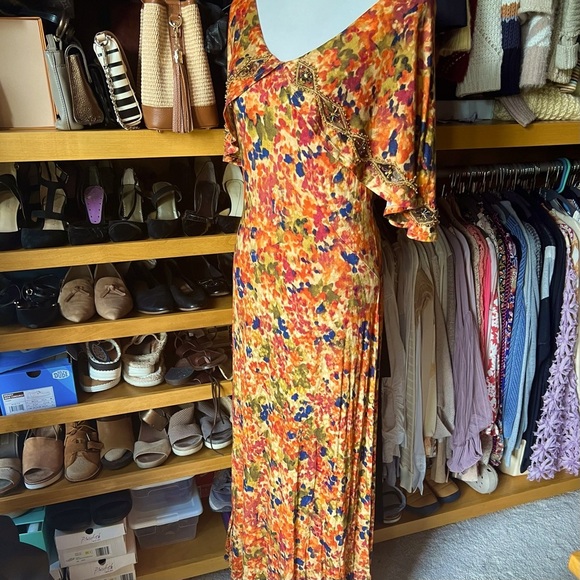⭐️BOGO FREE⭐️ SOFT SURROUNDINGS NWT Vibrant Floral Cape Maxi Dress - Picture 1 of 10